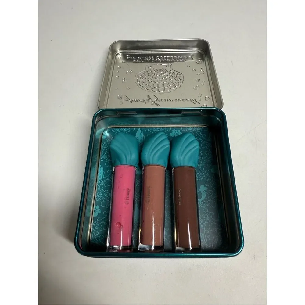 NWOT Disney’s Little Mermaid “Part Of Your World” Lip Gloss Collection in Tin